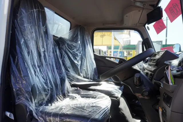 三菱 キャンター 2RG-FBAV0(2WD)の写真34