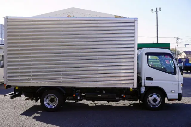 三菱 キャンター 2RG-FEAV0(2WD)の写真5