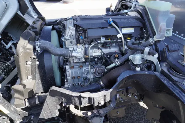 三菱 キャンター 2RG-FEAV0(2WD)の写真13