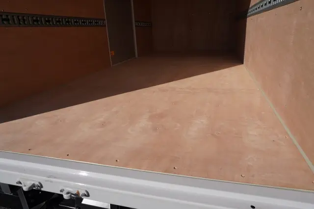 三菱 キャンター 2RG-FEAV0(2WD)の写真21