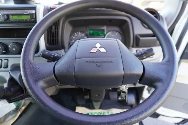 三菱 キャンター 2RG-FEAV0(2WD)の写真28