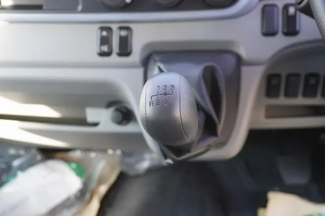 三菱 キャンター 2RG-FEAV0(2WD)の写真29