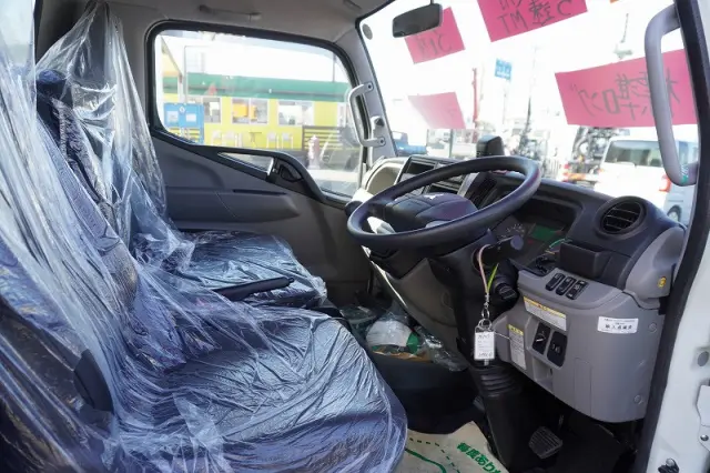 三菱 キャンター 2RG-FEAV0(2WD)の写真34