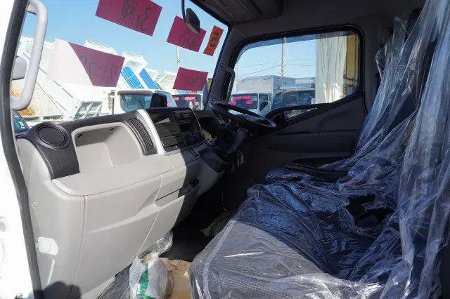 三菱 キャンター 2RG-FEAV0(2WD)の写真35