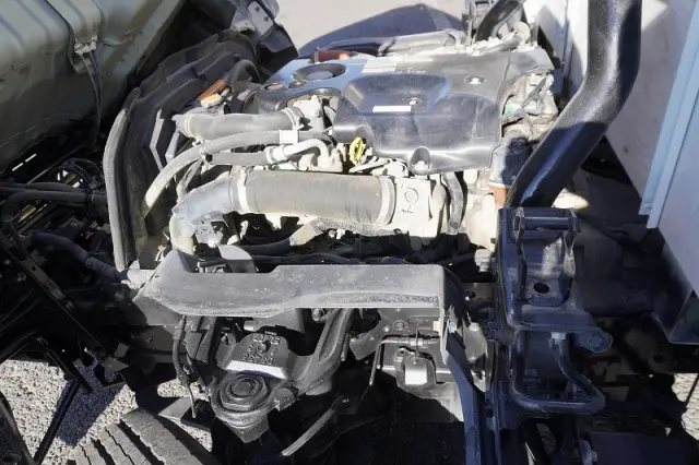 いすゞ エルフ TRG-NPR85AR(2WD)の写真15