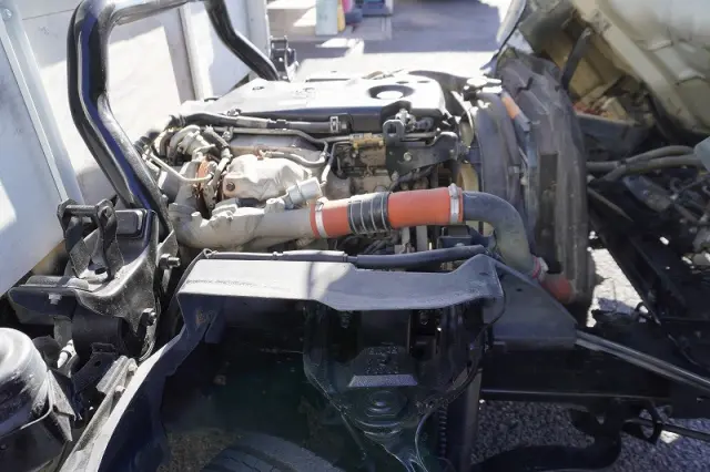 いすゞ エルフ TRG-NPR85AR(2WD)の写真16