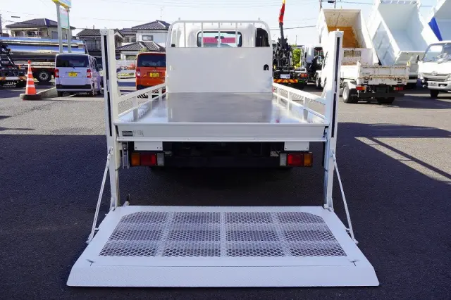 いすゞ エルフ TRG-NPR85AR(2WD)の写真18