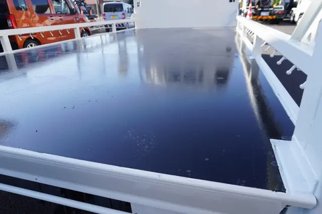 いすゞ エルフ TRG-NPR85AR(2WD)の写真21