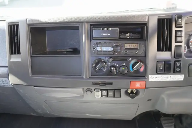 いすゞ エルフ TRG-NPR85AR(2WD)の写真32