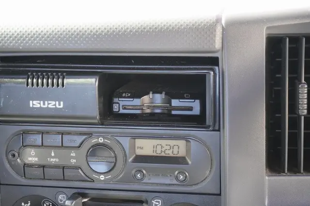 いすゞ エルフ TRG-NPR85AR(2WD)の写真33