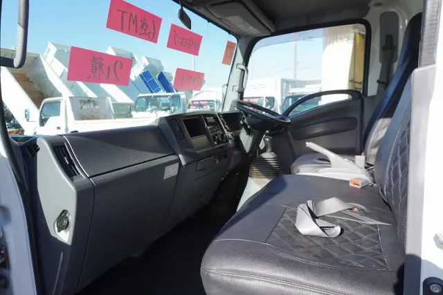 いすゞ エルフ TRG-NPR85AR(2WD)の写真38