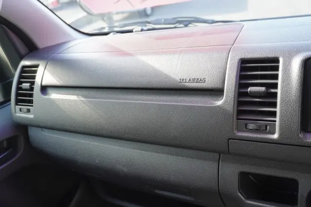 トヨタ ハイエースバン 3BF-TRH200V(2WD)の写真36