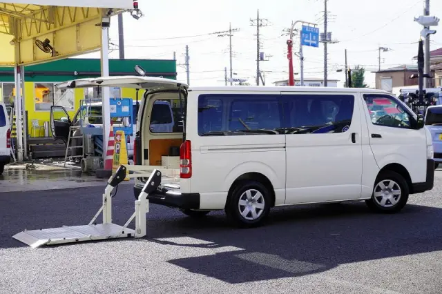 トヨタ その他(トヨタ) CBF-TRH200V(2WD)の写真9