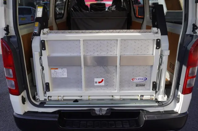 トヨタ その他(トヨタ) CBF-TRH200V(2WD)の写真21