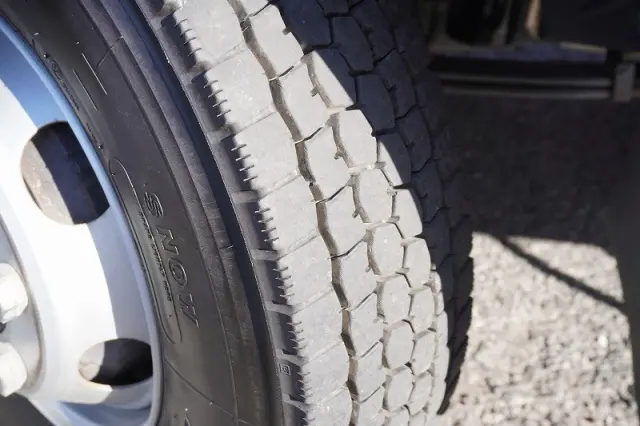 いすゞ フォワード 2RG-FRR90S2(2WD)の写真10