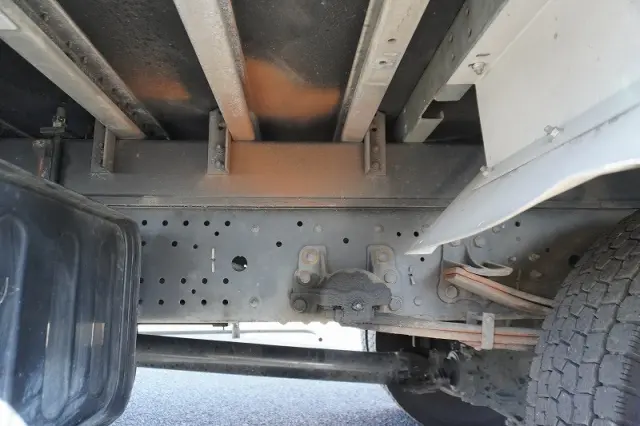 いすゞ フォワード 2RG-FRR90S2(2WD)の写真12