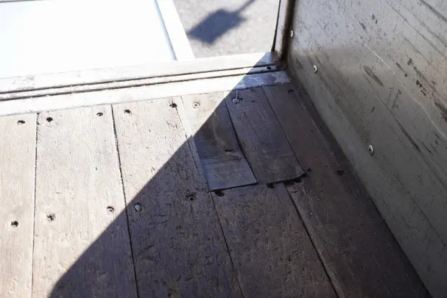 いすゞ フォワード 2RG-FRR90S2(2WD)の写真25