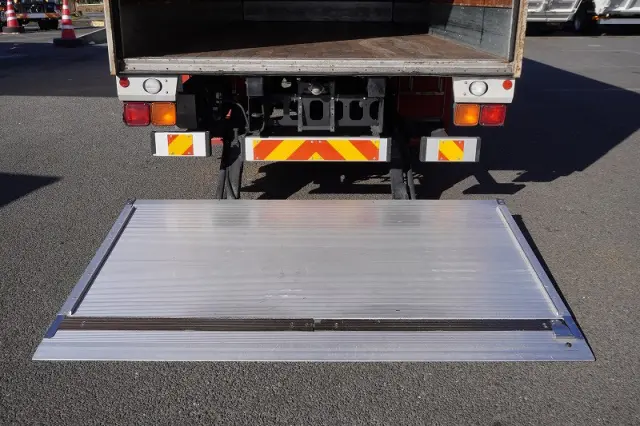 いすゞ フォワード 2RG-FRR90S2(2WD)の写真26