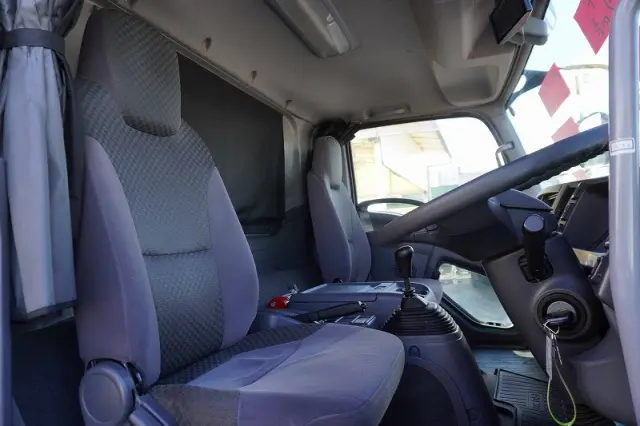 いすゞ フォワード 2RG-FRR90S2(2WD)の写真41