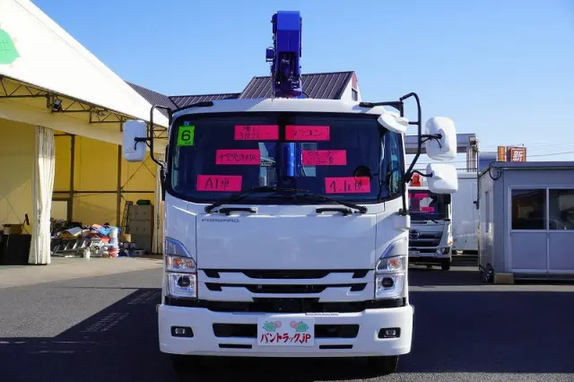 いすゞ フォワード 2RG-FSR90S2(2WD)の写真2