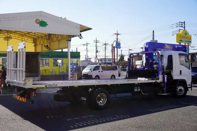 いすゞ フォワード 2RG-FSR90S2(2WD)の写真8