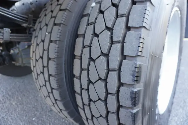 いすゞ フォワード 2RG-FSR90S2(2WD)の写真11