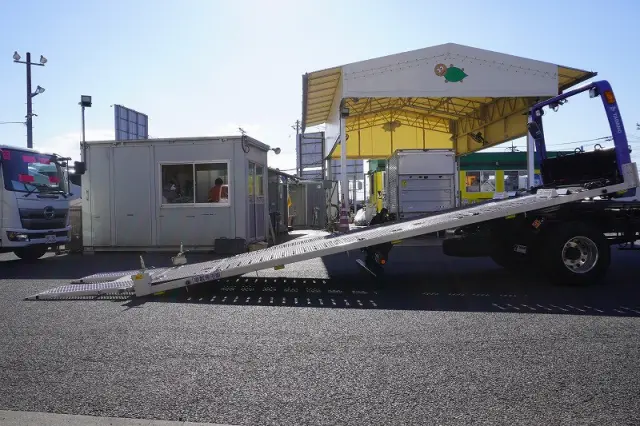 いすゞ フォワード 2RG-FSR90S2(2WD)の写真21