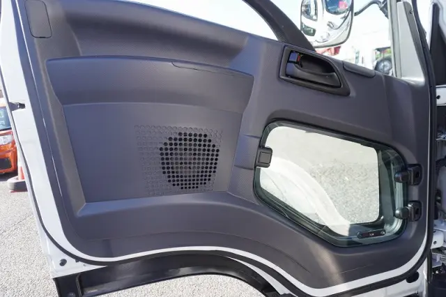 いすゞ フォワード 2RG-FSR90S2(2WD)の写真49