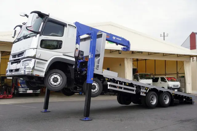 三菱 スーパーグレート 2PG-FS70HZ(6x4)の写真10