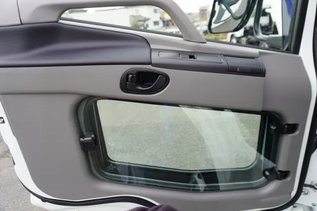 三菱 スーパーグレート 2PG-FS70HZ(6x4)の写真50