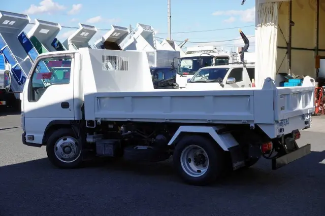 いすゞ エルフ TPG-NKR85AN(2WD)の写真7