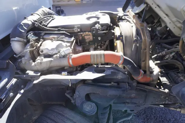 いすゞ エルフ TPG-NKR85AN(2WD)の写真16