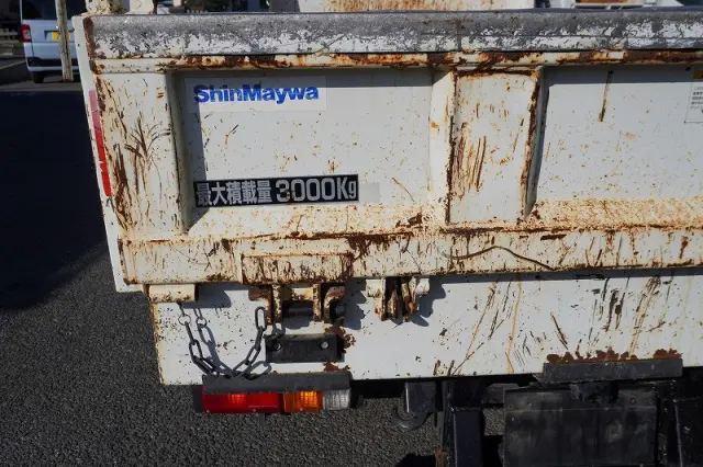 いすゞ エルフ TPG-NKR85AN(2WD)の写真24