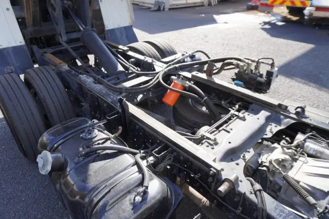 いすゞ エルフ TPG-NKR85AN(2WD)の写真28