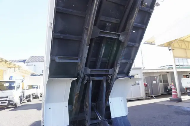 いすゞ エルフ TPG-NKR85AN(2WD)の写真29