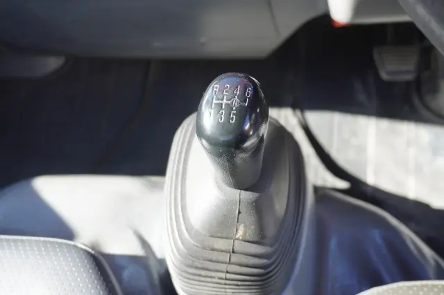 いすゞ エルフ TPG-NKR85AN(2WD)の写真31