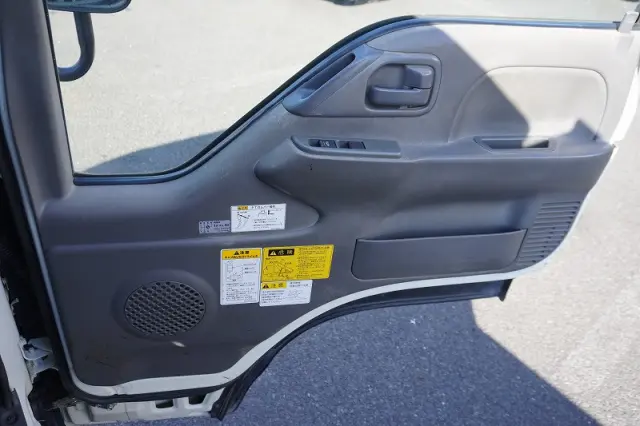 いすゞ エルフ TPG-NKR85AN(2WD)の写真35