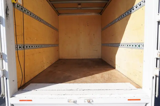 三菱 キャンター 2RG-FBA20(2WD)の写真19