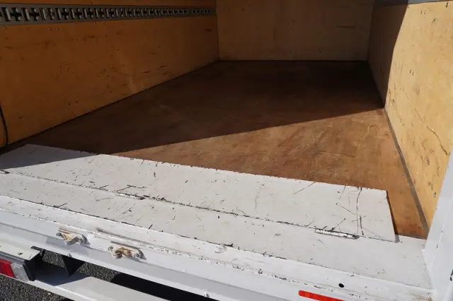 三菱 キャンター 2RG-FBA20(2WD)の写真21