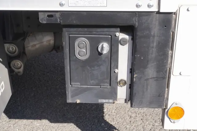 三菱 キャンター 2RG-FBA20(2WD)の写真28