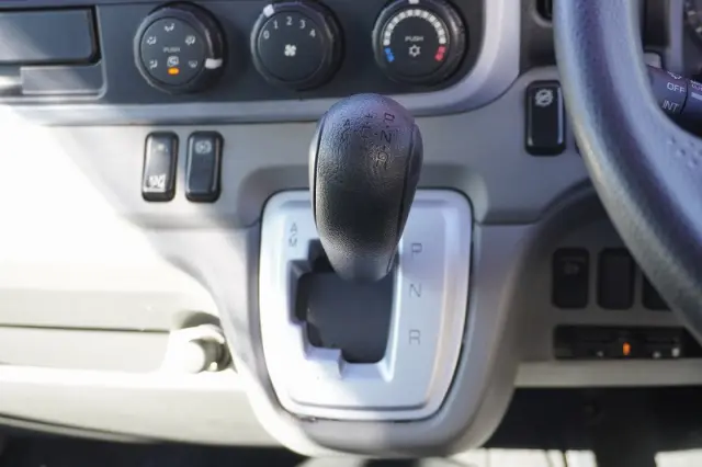 三菱 キャンター 2RG-FBA20(2WD)の写真32