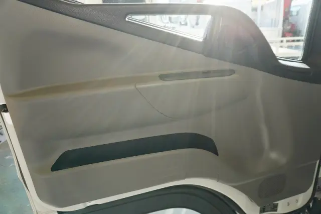 三菱 キャンター 2RG-FBA20(2WD)の写真42