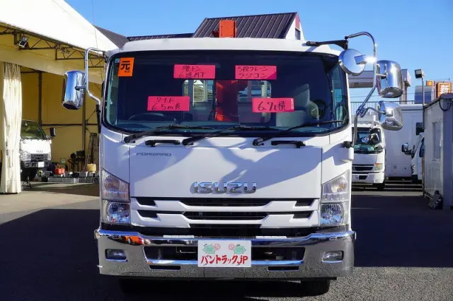 いすゞ フォワード 2RG-FTR90U2(2WD)の写真2