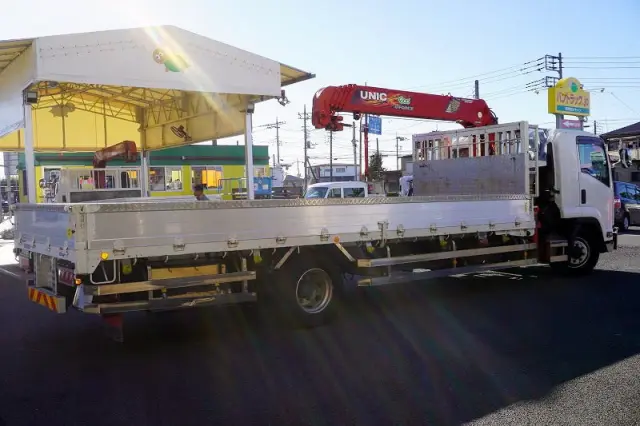 いすゞ フォワード 2RG-FTR90U2(2WD)の写真8