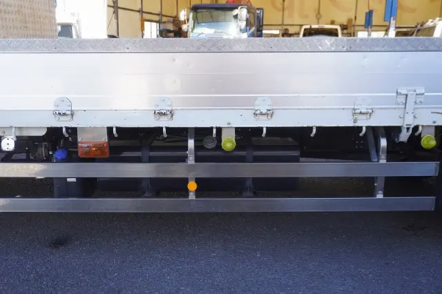 いすゞ フォワード 2RG-FTR90U2(2WD)の写真18