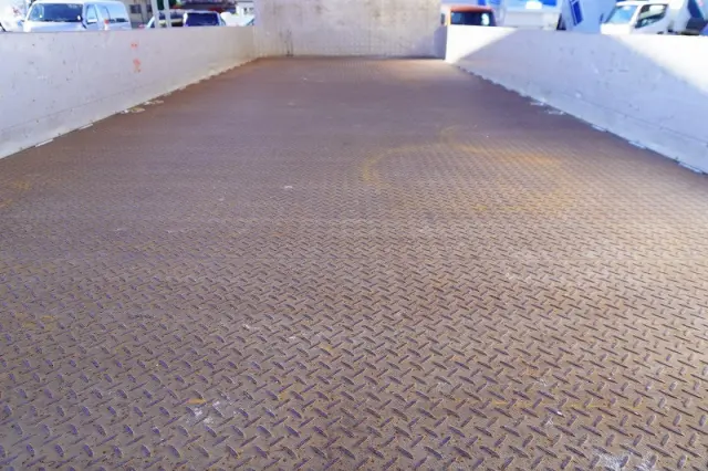 いすゞ フォワード 2RG-FTR90U2(2WD)の写真19