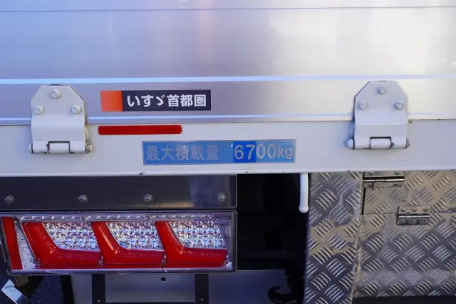 いすゞ フォワード 2RG-FTR90U2(2WD)の写真21