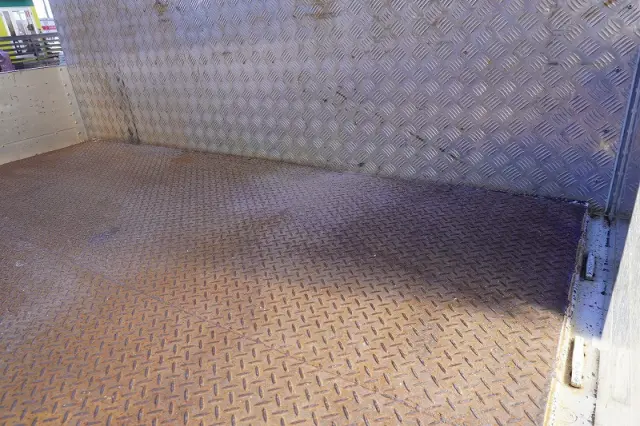 いすゞ フォワード 2RG-FTR90U2(2WD)の写真26