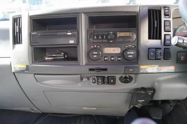 いすゞ フォワード 2RG-FTR90U2(2WD)の写真39