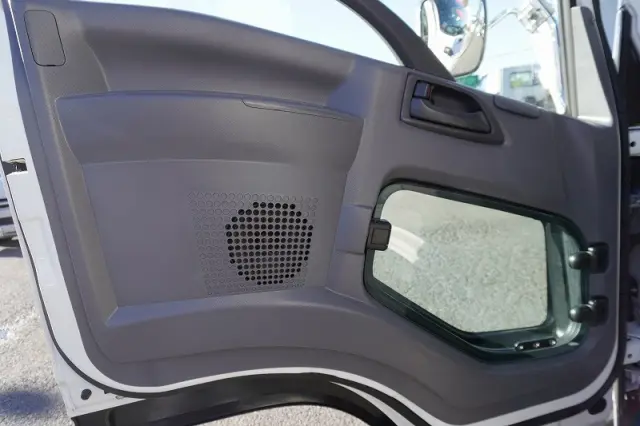 いすゞ フォワード 2RG-FTR90U2(2WD)の写真48